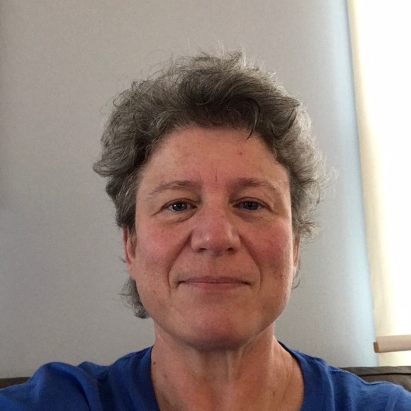 Meet your Posher, Sue - Picture 1 of 1